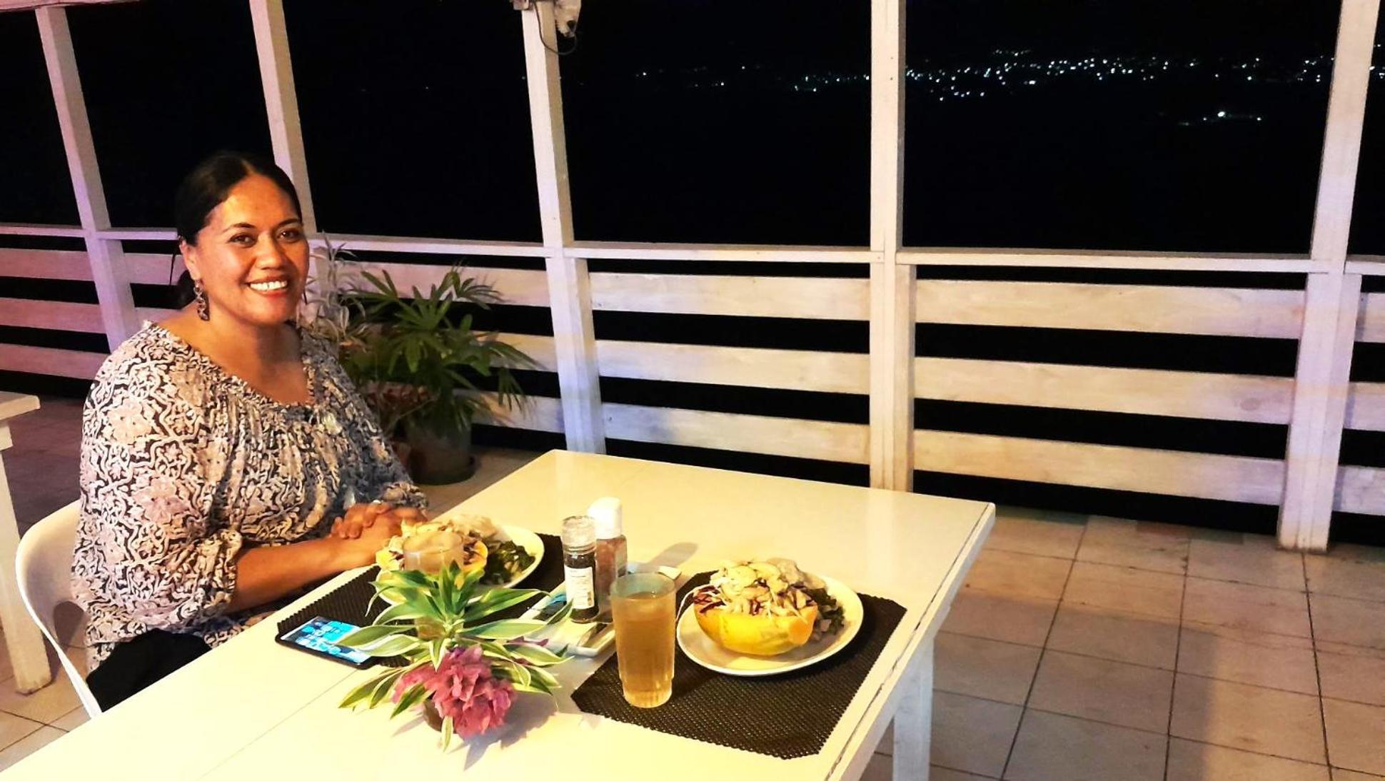 Dave Parker Eco Lodge Hotel アピア エクステリア 写真