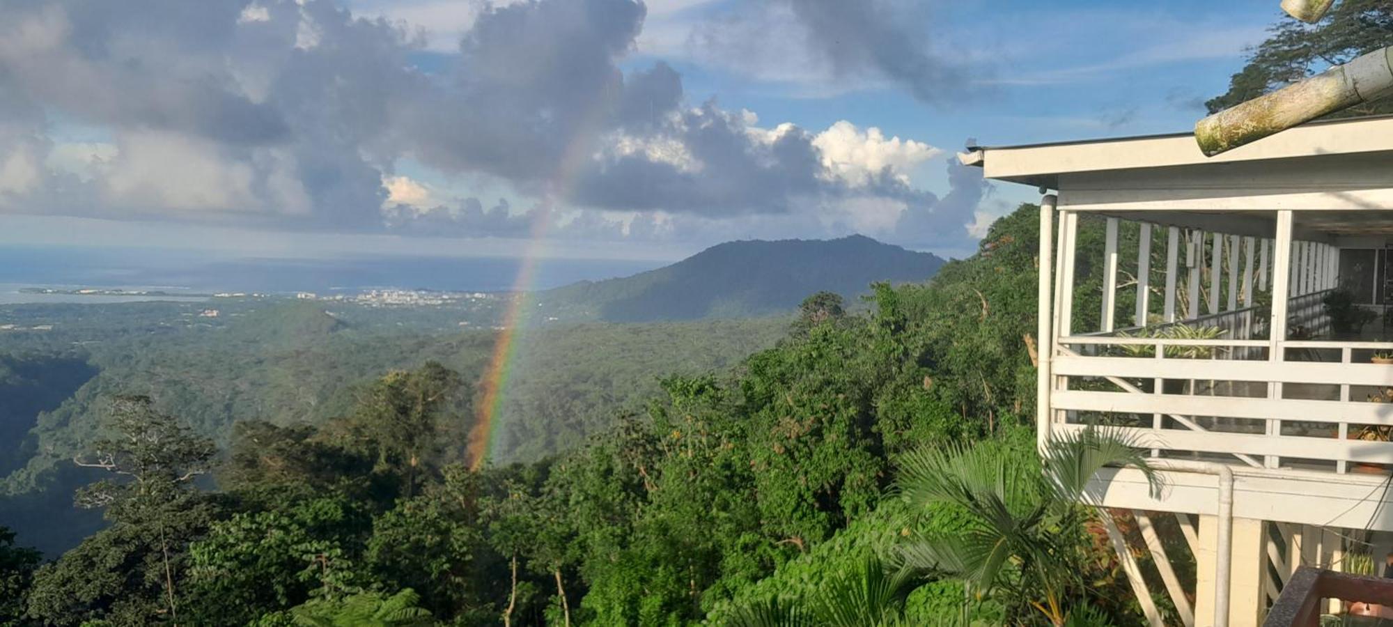 Dave Parker Eco Lodge Hotel アピア エクステリア 写真