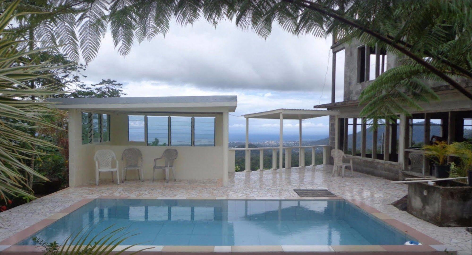 Dave Parker Eco Lodge Hotel アピア エクステリア 写真